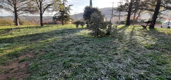 Terrain à bâtir à Cabasse, Provence-Alpes-Côte d'Azur