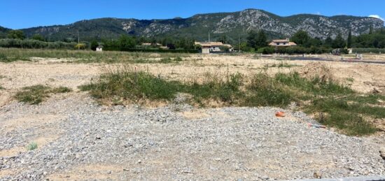 Terrain à bâtir à Volx, Provence-Alpes-Côte d'Azur