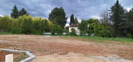 Terrain à bâtir à Volx, Provence-Alpes-Côte d'Azur