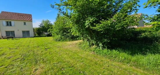 Terrain à bâtir à Noisy-sur-École, Île-de-France