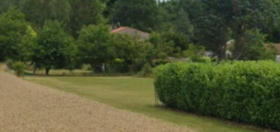 Terrain à bâtir à Pons, Nouvelle-Aquitaine