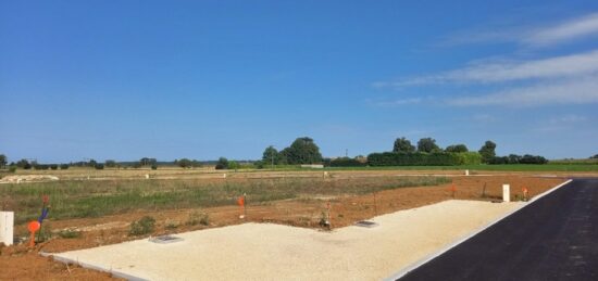 Terrain à bâtir à , Charente