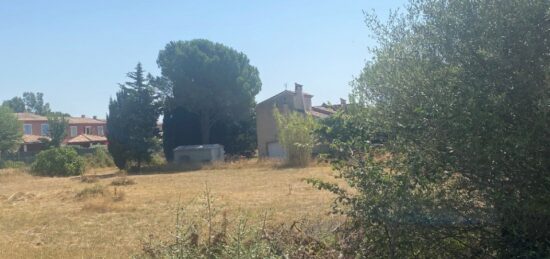 Terrain à bâtir à Cuers, Provence-Alpes-Côte d'Azur