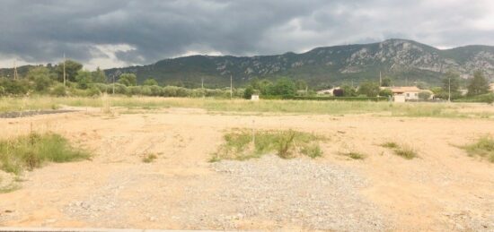 Terrain à bâtir à Volx, Provence-Alpes-Côte d'Azur