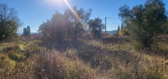 Terrain à bâtir à Barjols, Provence-Alpes-Côte d'Azur