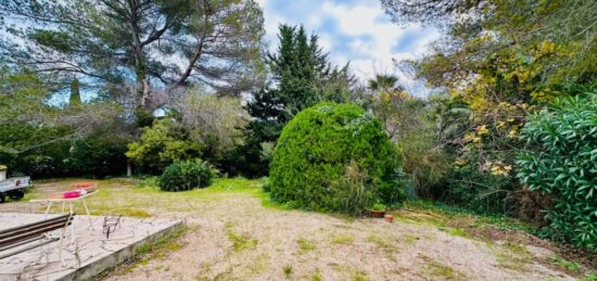 Terrain à bâtir à Saint-Raphaël, Provence-Alpes-Côte d'Azur