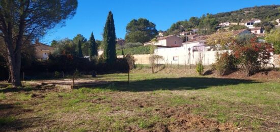 Terrain à bâtir à Cabasse, Provence-Alpes-Côte d'Azur