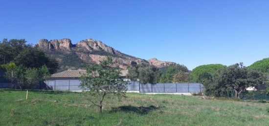 Terrain à bâtir à Roquebrune-sur-Argens, Provence-Alpes-Côte d'Azur