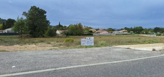 Terrain à bâtir à Alleins, Provence-Alpes-Côte d'Azur